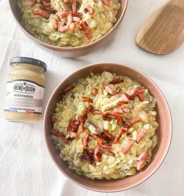 Orzotto de brocolis, lardons à la moutarde au Poivre noir de Madagascar